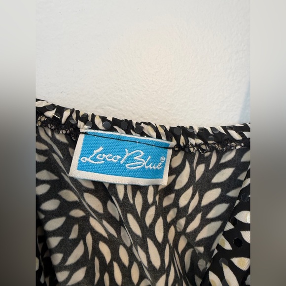 Chic Black and White Leaf Print Midi Dress - Picture 4 of 5